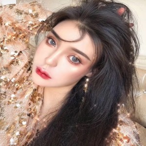 收听王小师的每年桃花开的时候 (烟灰嗓)歌词歌曲