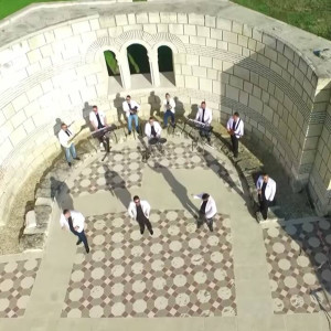 Dengarkan Beni Iyi Sanıyorlar Beni Iyi Sanıyorlar lagu dari ORK ERDJANLAR dengan lirik