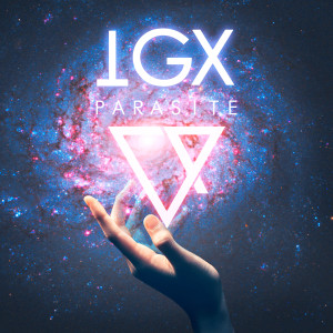 Dengarkan lagu Parasite nyanyian TGX dengan lirik