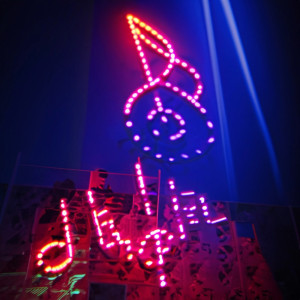 Listen to City Light song with lyrics from Permata