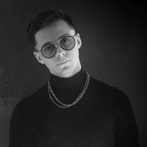 Axel Cooper ดาวน์โหลดและฟังเพลงฮิตจาก Axel Cooper