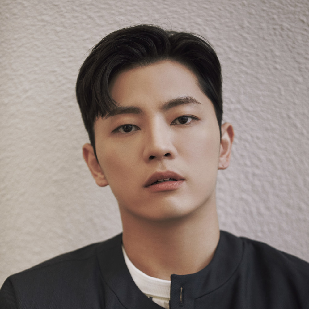 Lee Woo