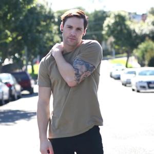 Dengarkan lagu Young Blood nyanyian Brendan Pyper dengan lirik