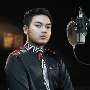 Listen to Al Qamar song with lyrics from Istihsan Arif Al Fudhaily