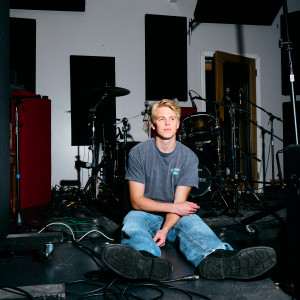 Carson Lueders的專輯Luv Luv Luv