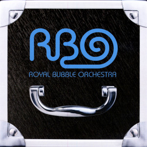 收聽Royal Bubble Orchestra的Lullaby歌詞歌曲