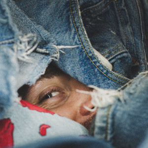 Listen to Nåt på fickan (Explicit) song with lyrics from Niello