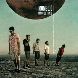 ดาวน์โหลดและฟังเพลง Triste Demais พร้อมเนื้อเพลงจาก Mombojo