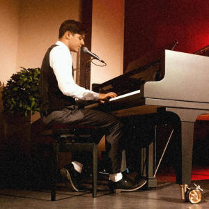 ดาวน์โหลดและฟังเพลง Momente (Live) พร้อมเนื้อเพลงจาก Flolewo
