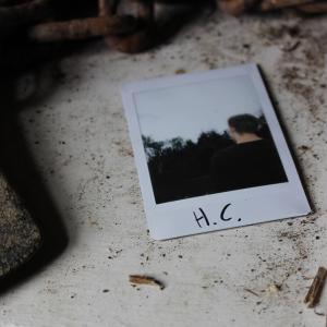 收聽The Lodge的H.C.歌詞歌曲