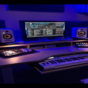 default playlist img