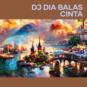 收聽Agung的Dj Dia Balas Cinta歌詞歌曲