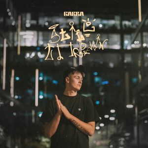 Dengarkan lagu Still throwin (Explicit) nyanyian Garba dengan lirik