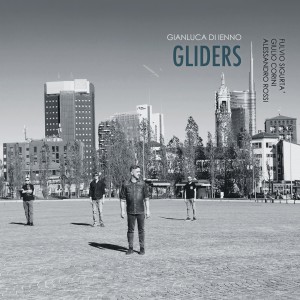 Album Gliders oleh Giulio Corini