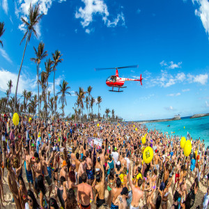 ดาวน์โหลดและฟังเพลง En la Playa Miami Tecno พร้อมเนื้อเพลงจาก Dj Tecno Eletronico