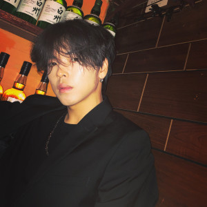 ดาวน์โหลดและฟังเพลง Real life พร้อมเนื้อเพลงจาก 관우
