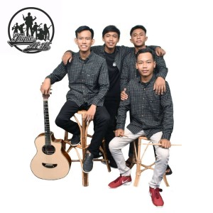 Listen to Bersamamu song with lyrics from Triple A'k
