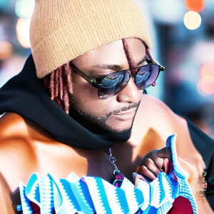 default playlist img