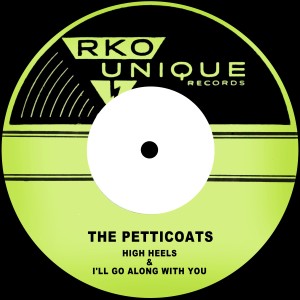 收聽The Petticoats的I'll Go Along with You歌詞歌曲