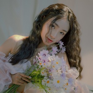 Listen to Mùa Thu Cho Em song with lyrics from Nguyễn Thạch Thảo