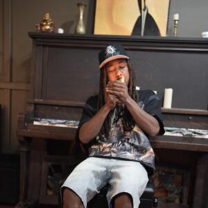 default playlist img