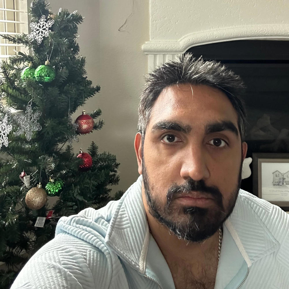 Xmas (feat. Vishal Narinder Bala, Supreet Kaur Bala & Tiesto)