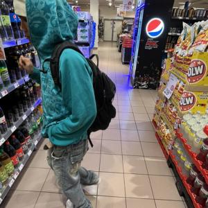 ดาวน์โหลดและฟังเพลง Hard 2 Trust (Explicit) พร้อมเนื้อเพลงจาก Aysum