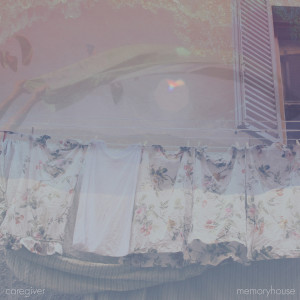 อัลบัม Caregiver b/w Heirloom ศิลปิน Memoryhouse