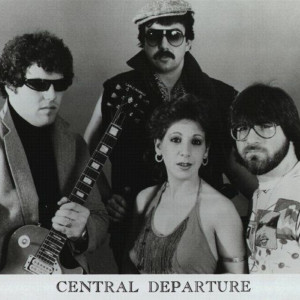 ดาวน์โหลดและฟังเพลง Rock n Roll DJ พร้อมเนื้อเพลงจาก Central Departure
