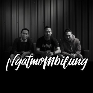 Dengarkan lagu Menepi nyanyian NGATMOMBILUNG dengan lirik