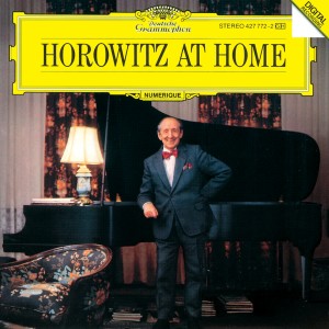 收聽Vladimir Horowitz的No.3 in F minor (Allegro moderato)歌詞歌曲