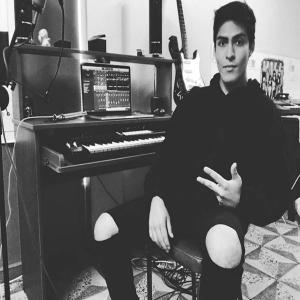 收聽Héctor Chávez的Te Llevo Conmigo (Explicit)歌詞歌曲