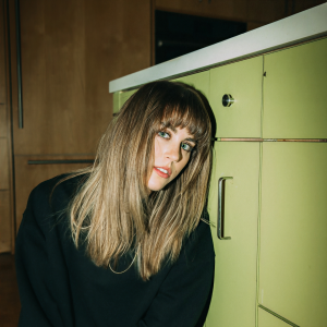 Zealyn ดาวน์โหลดและฟังเพลงฮิตจาก Zealyn