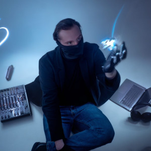 ดาวน์โหลดและฟังเพลง Got A Lot (Explicit) พร้อมเนื้อเพลงจาก EDJYS