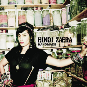 收听Hindi Zahra的The Moon歌词歌曲