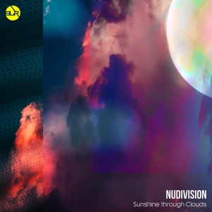 收听NuDivision的Sunshine Through Clouds歌词歌曲