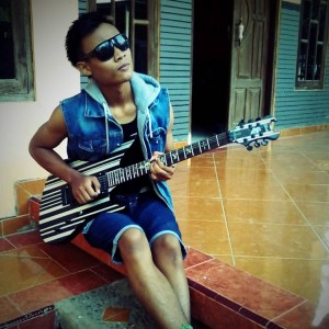Dengarkan Hanya Aku yang Mencintaimu (Instrumen Guitar) lagu dari Muaji Melodies dengan lirik