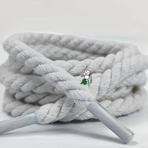 收聽OXx的Laces (feat. brokeboitaylor) (Explicit)歌詞歌曲