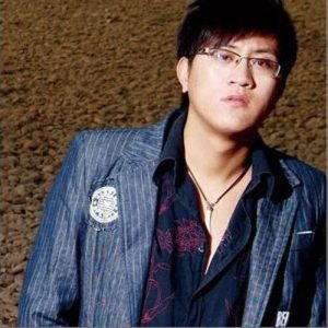 收聽大哲的闖碼頭歌詞歌曲