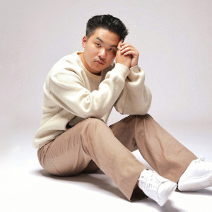 收聽Keenan Te的Scars歌詞歌曲