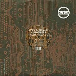 Dengarkan lagu Fearless (Original Mix) nyanyian Remy dengan lirik