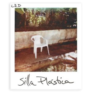 收聽Los Rivera Destino的Silla Plástica歌詞歌曲