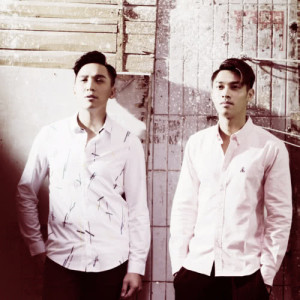 ดาวน์โหลดและฟังเพลง Ni Sha Bao Lei พร้อมเนื้อเพลงจาก 东山少爷