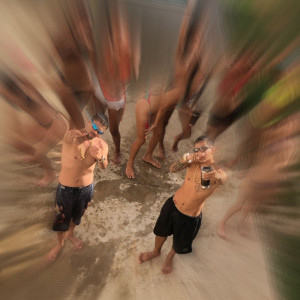 ดาวน์โหลดและฟังเพลง Casa Da Orgia (Explicit) พร้อมเนื้อเพลงจาก DJ TIUSSI