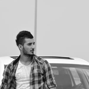 收聽Piraña的KİN BESLEMEDİM (Explicit)歌詞歌曲