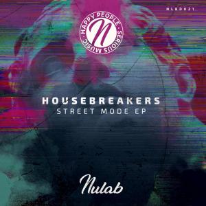 收聽Housebreakers的Bad Girls歌詞歌曲