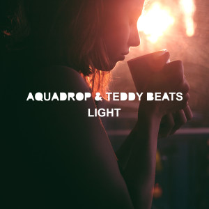 Aquadrop的專輯Light