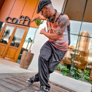 Listen to M Pink - Mn7 (Rei do Grave ) (Explicit) song with lyrics from Mc Nigga Dee