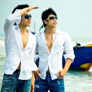 Listen to Nhớ song with lyrics from The Men