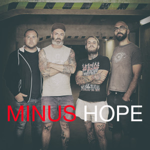 ดาวน์โหลดและฟังเพลง Take พร้อมเนื้อเพลงจาก Minus Hope
